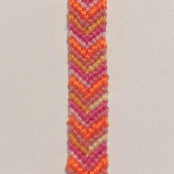 Hand Crafted String Bracelet Warm Colors Very interesting Design - Picture 3 of 6